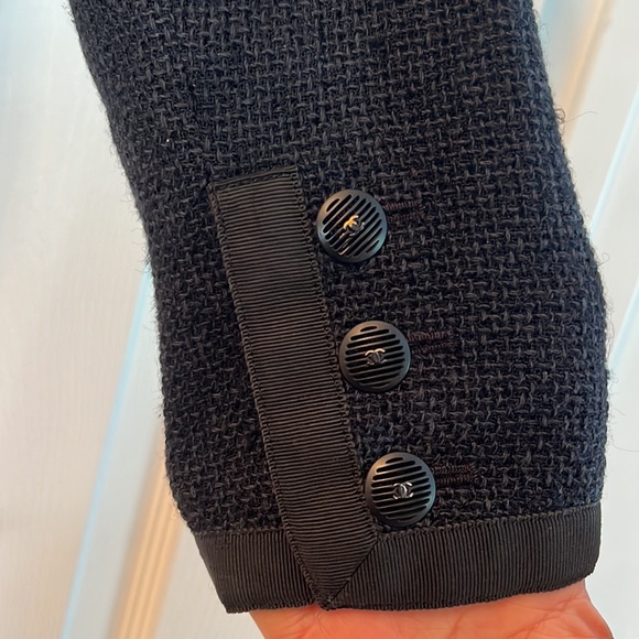 Chanel Navy and Black Jacket - size 36 - Picture 12 of 16
